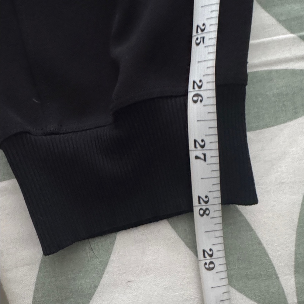 Lululemon Black Joggers - 10 - Picture 5 of 5